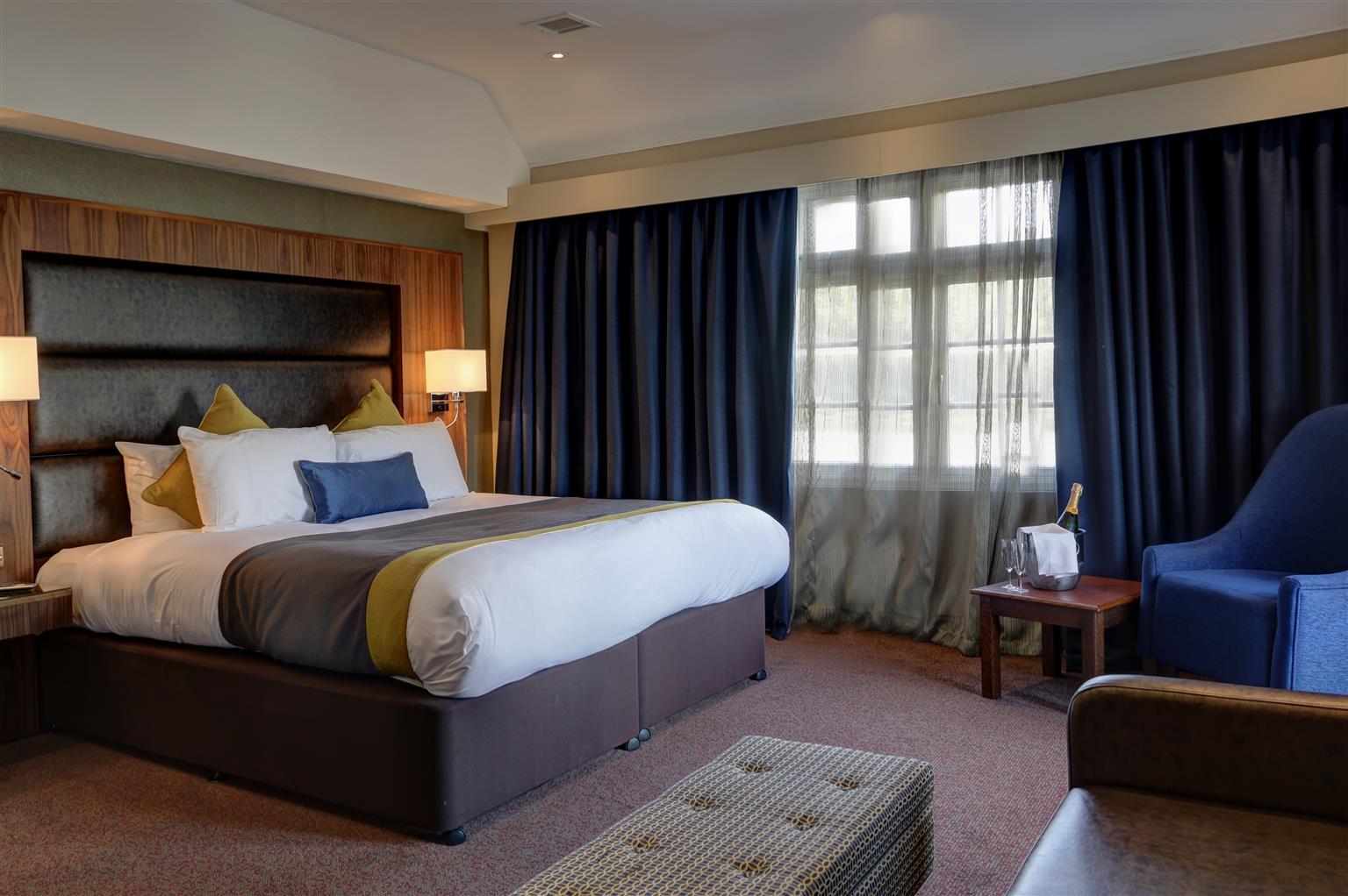 Frensham Pond Country House Hotel & Spa Farnham  Esterno foto