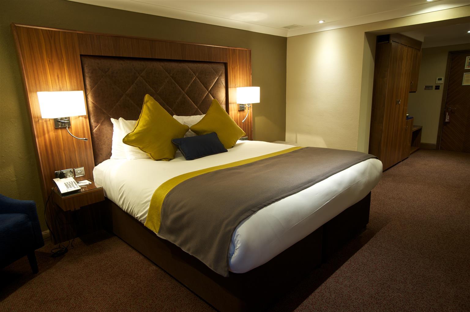 Frensham Pond Country House Hotel & Spa Farnham  Esterno foto