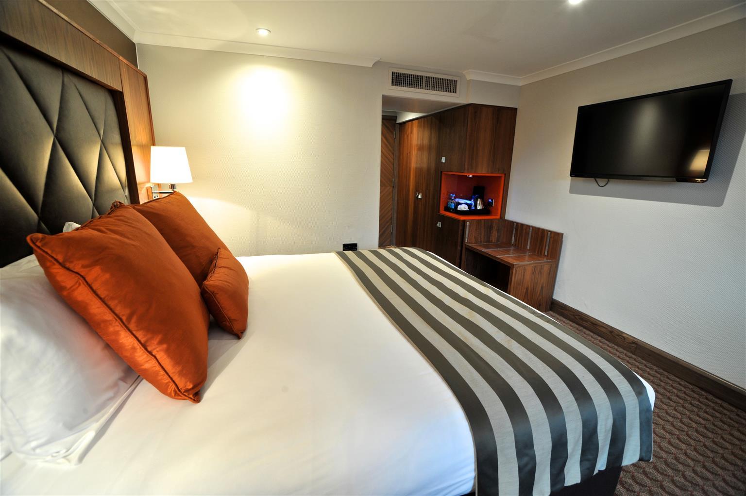 Frensham Pond Country House Hotel & Spa Farnham  Esterno foto
