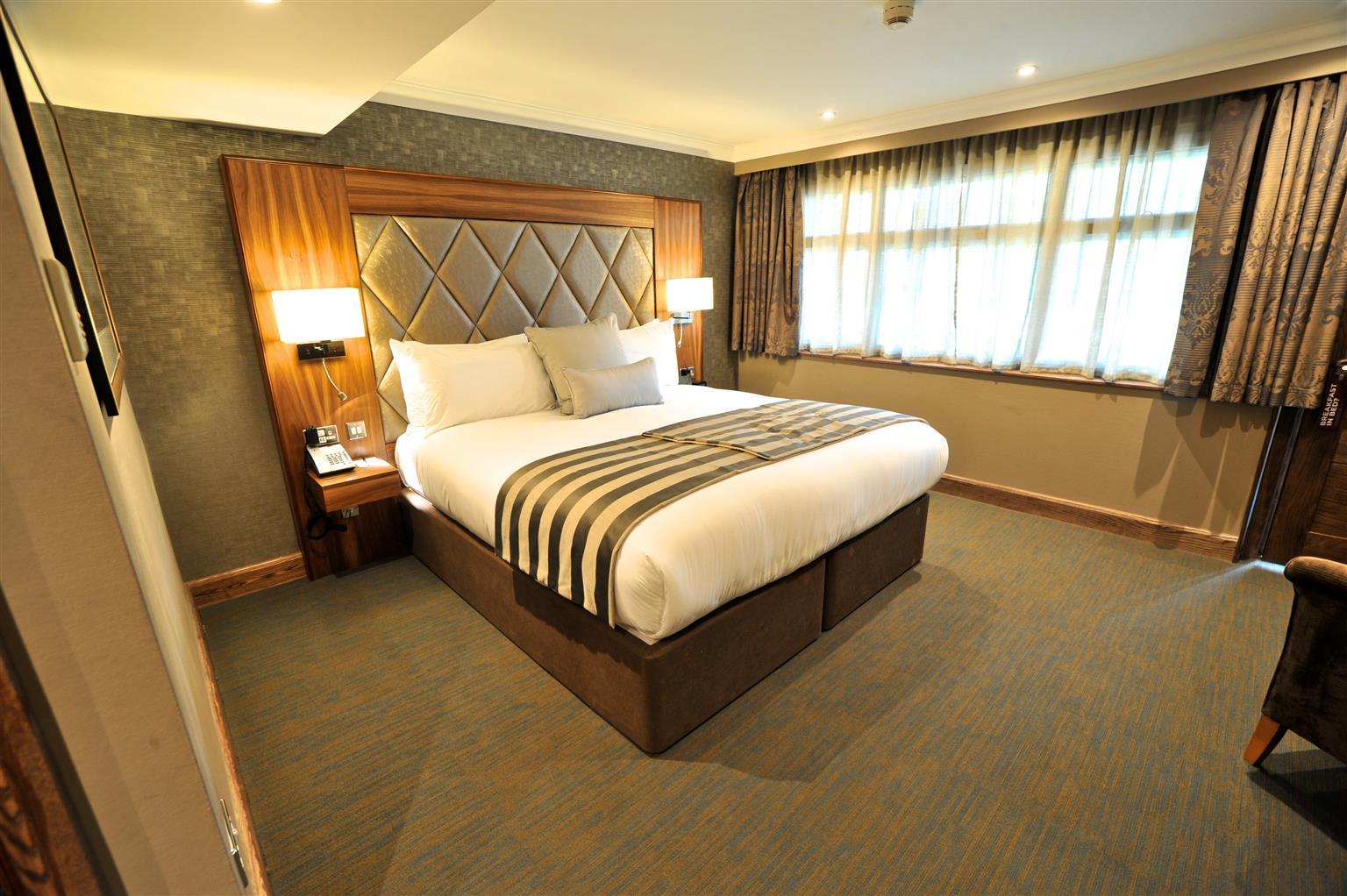 Frensham Pond Country House Hotel & Spa Farnham  Esterno foto