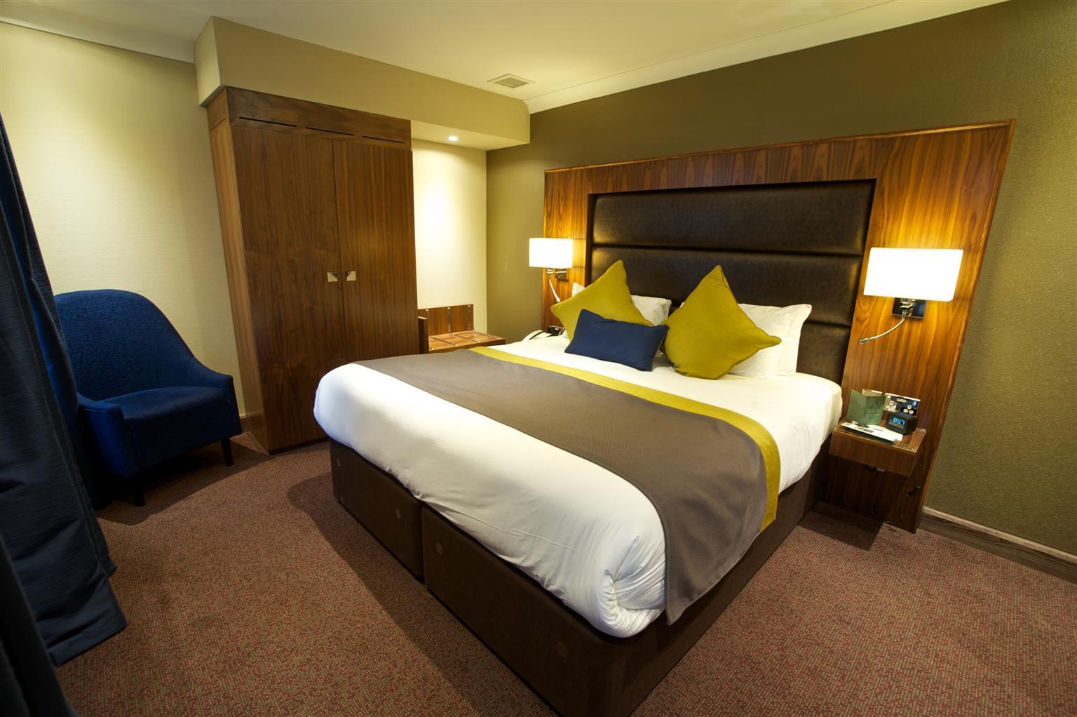 Frensham Pond Country House Hotel & Spa Farnham  Esterno foto
