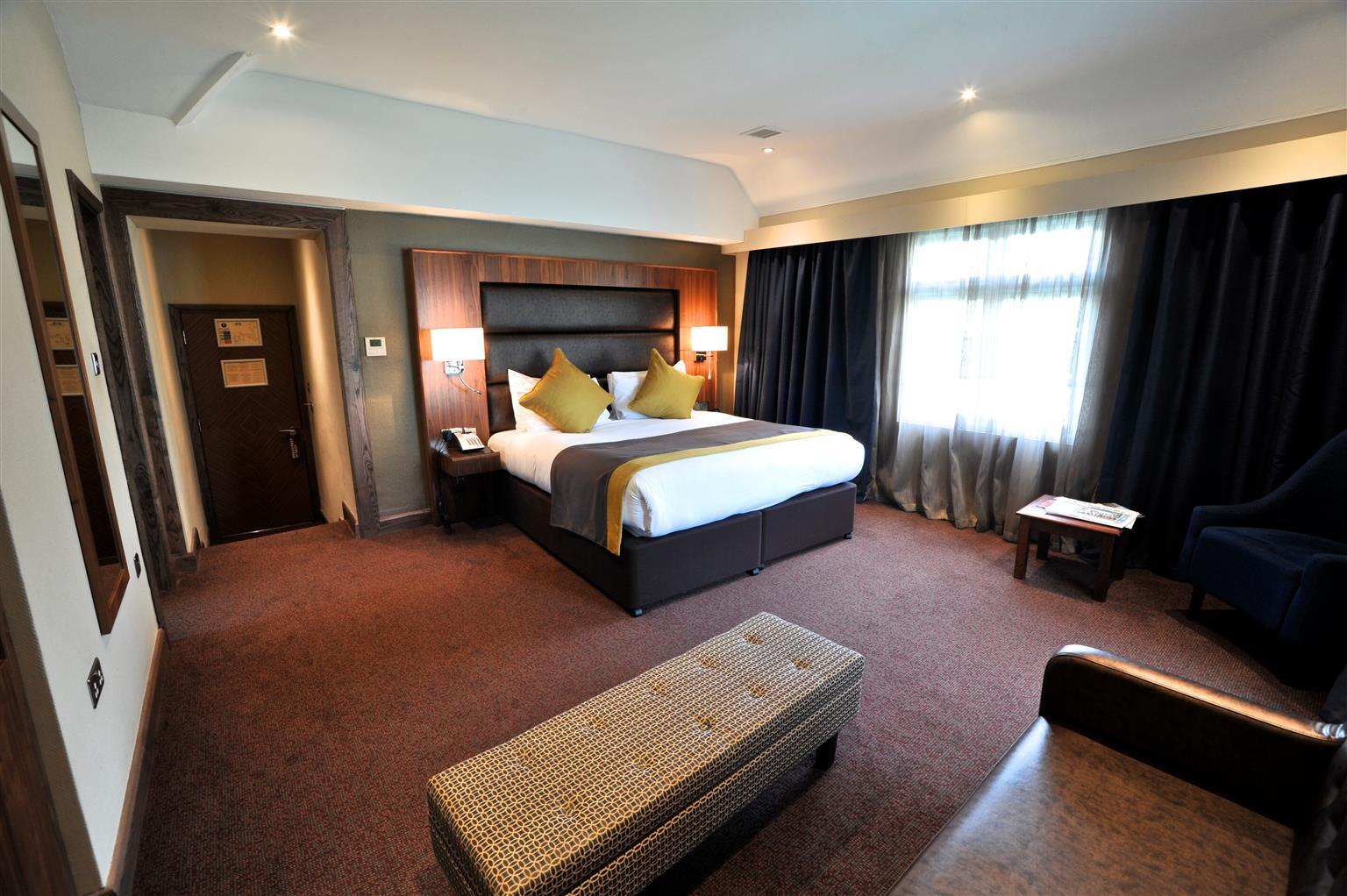 Frensham Pond Country House Hotel & Spa Farnham  Esterno foto