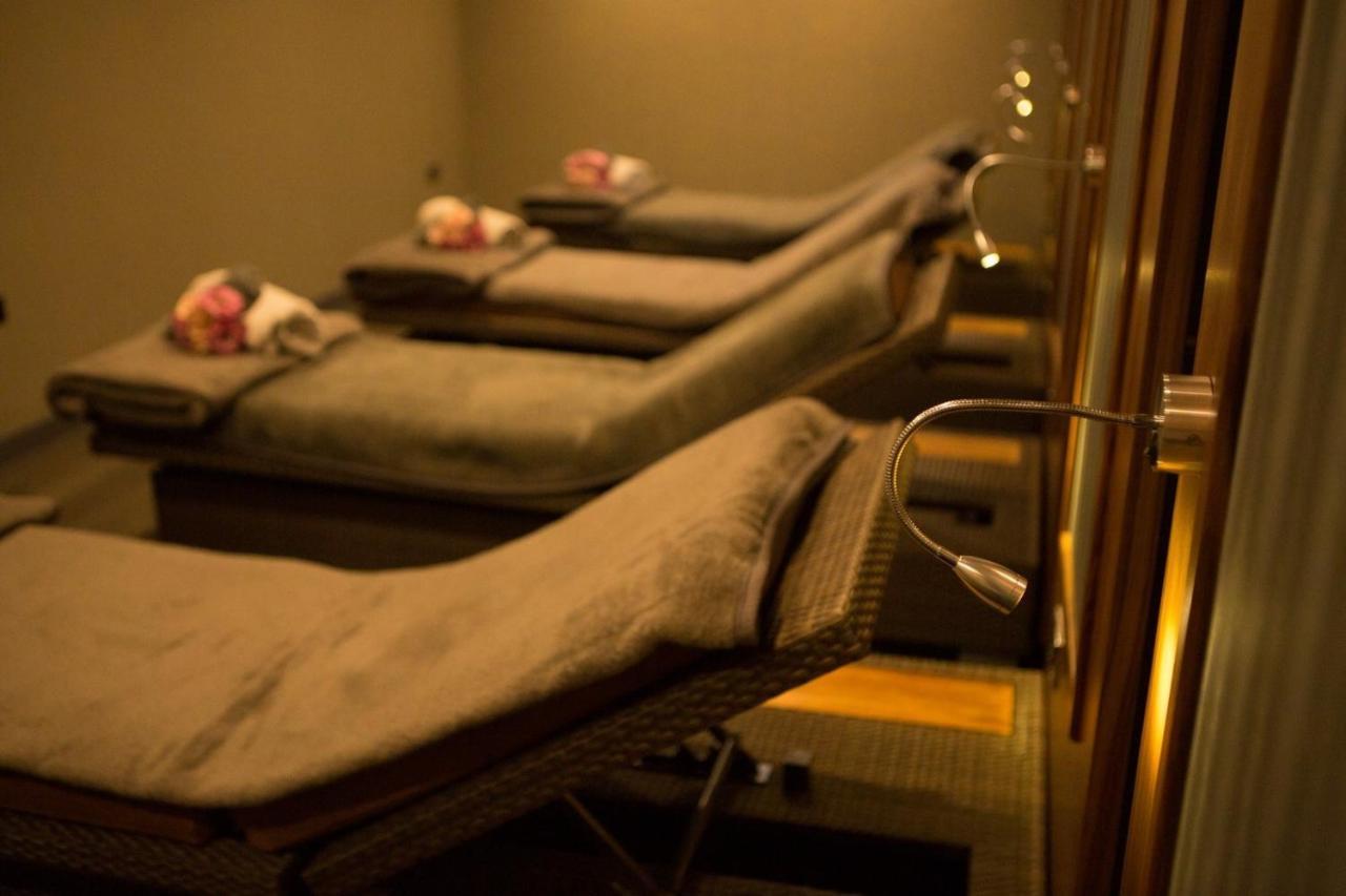Frensham Pond Country House Hotel & Spa Farnham  Esterno foto
